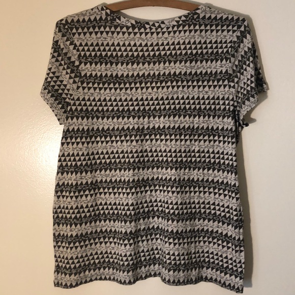 Cute pattern tshirt - Picture 2 of 3